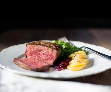 Image of COM: Beef Tenderloin Peeled Side Muscle On Un - 4 x 6.3 Pounds